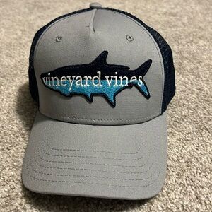 Vineyard Vines Hat like new smoke free home